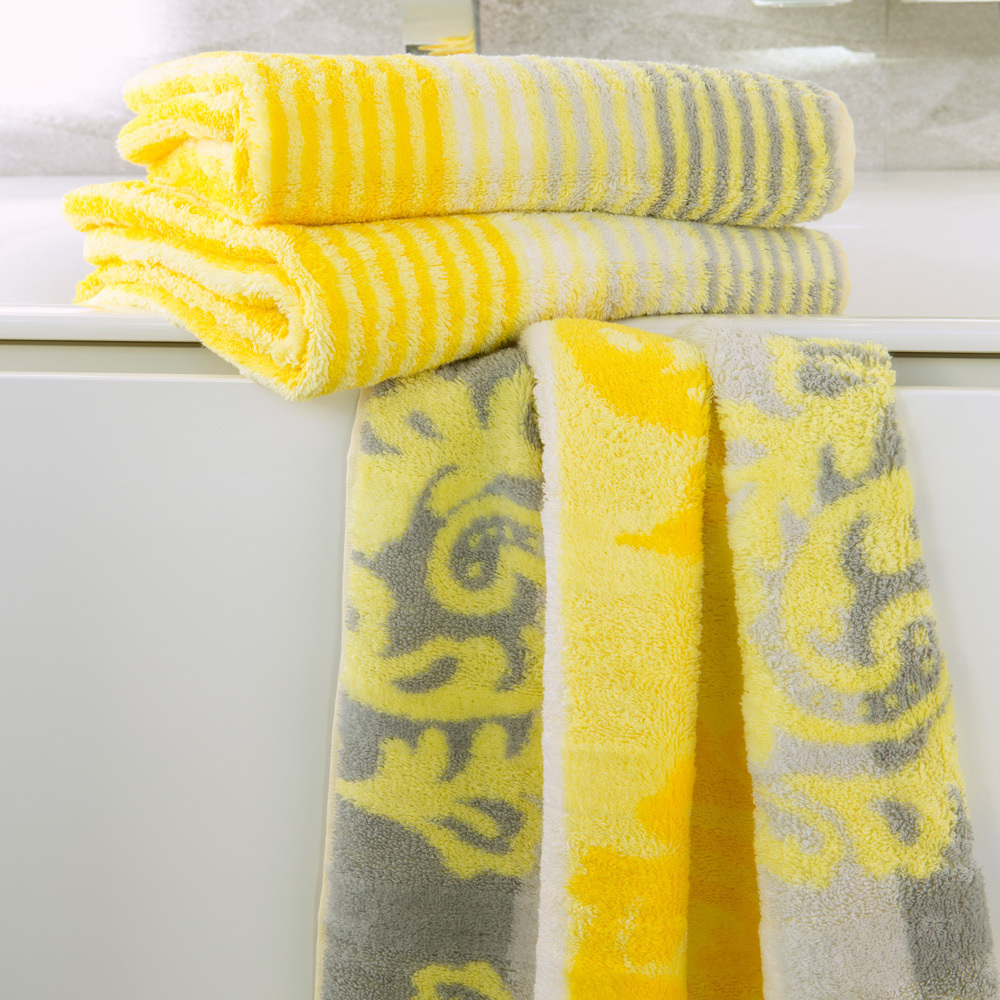 Полотенце 80х150 Cawo Noblesse 1057 Cashmere Jaquard желтое