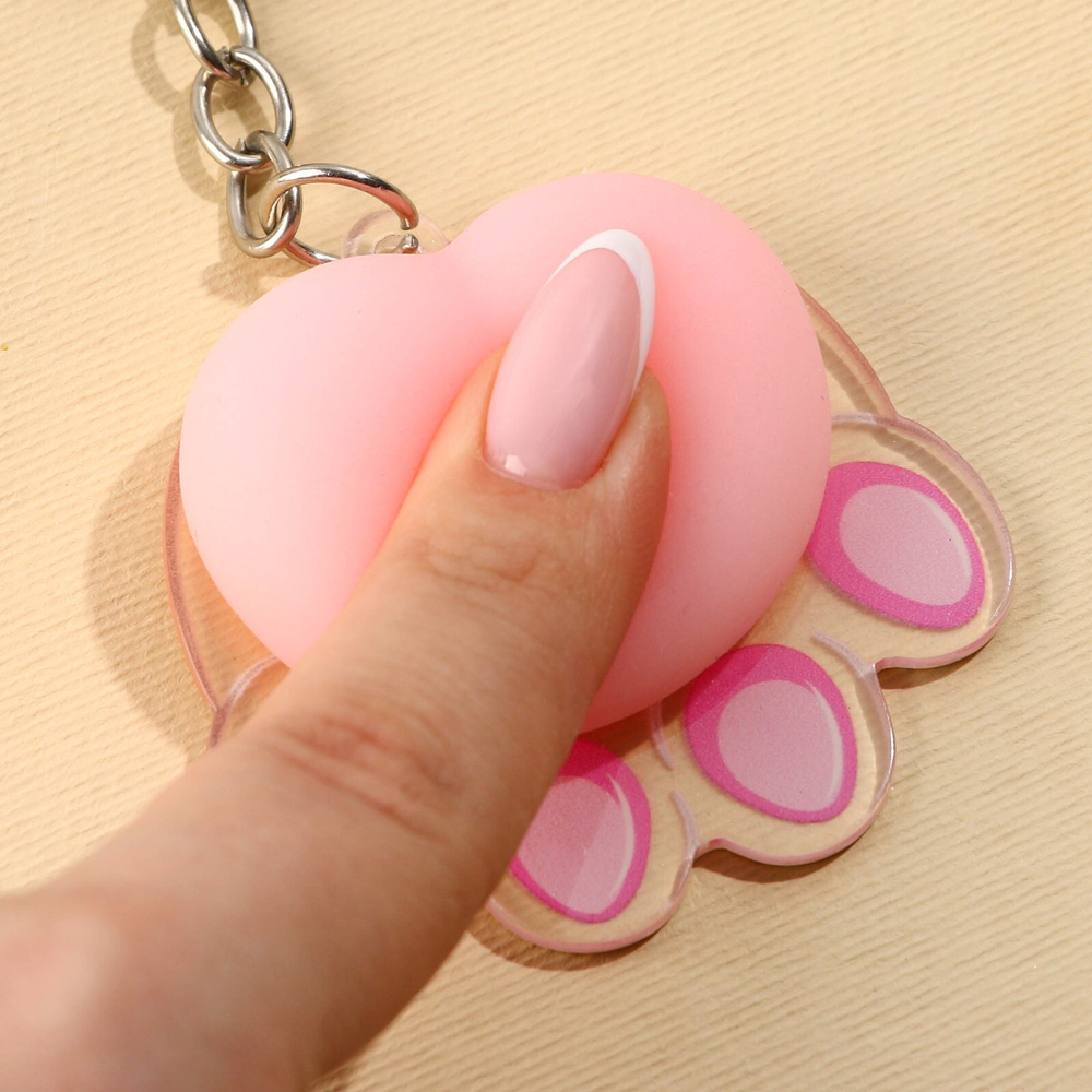 Брелок мялка для ключей Лапка