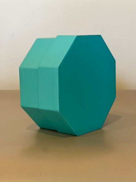 Короткие восьмигранники 16 см.Цвет;Тиффани . Розница 350 рублей .