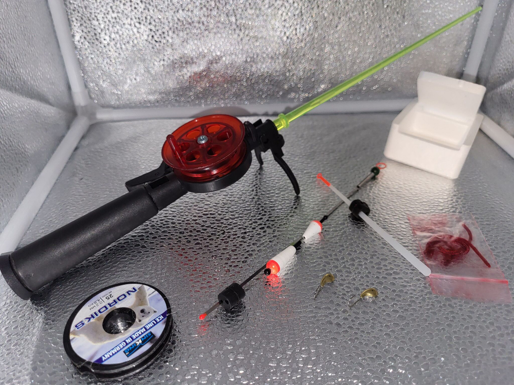 Набор рыболова для зимней рыбалки Три Кита № 3 люкс