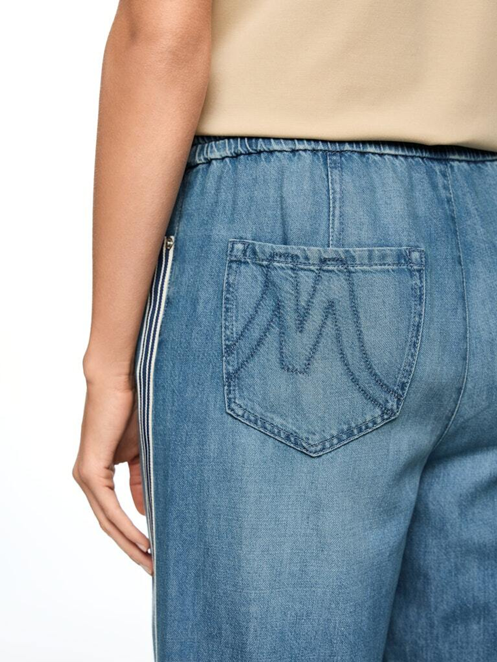 AS 82.16 D07 WELKOM  джинсы