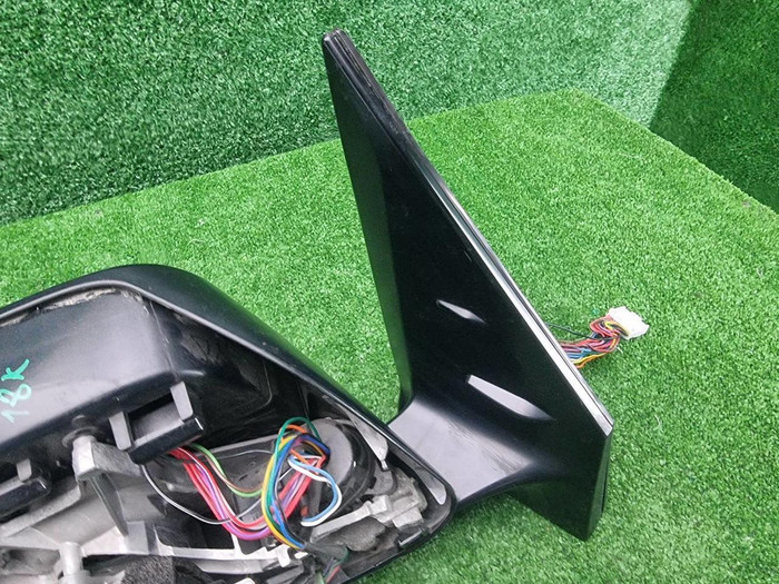 Зеркало правое Toyota Land Cruiser 200 (15-21) 18к