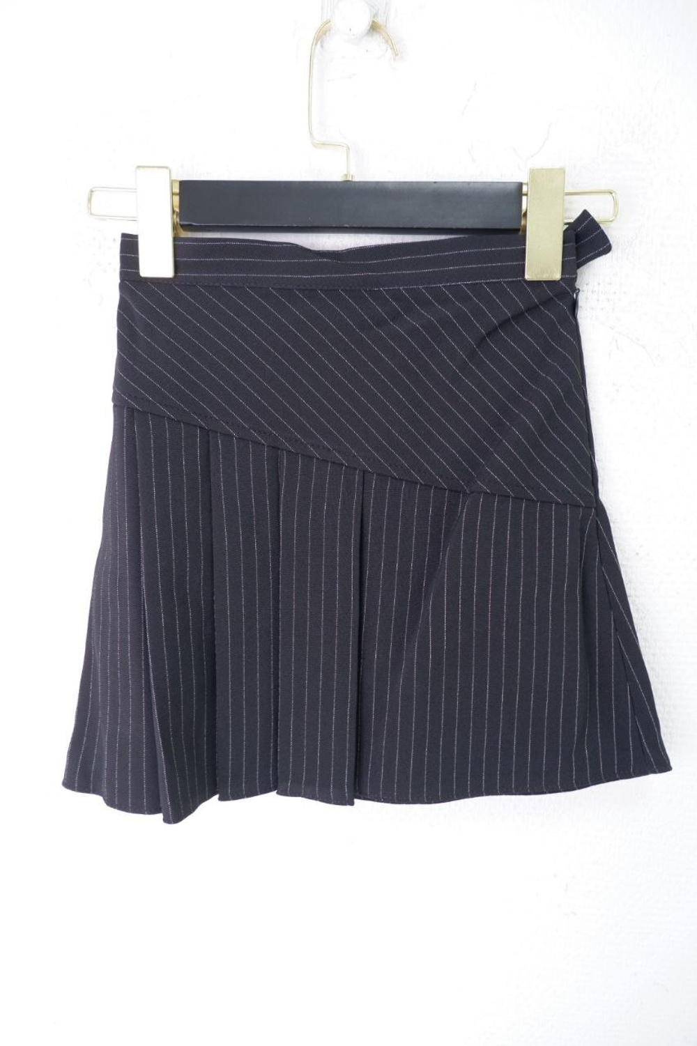 Школьная форма Наташа в полоску 4 предмета на 7 лет, новая