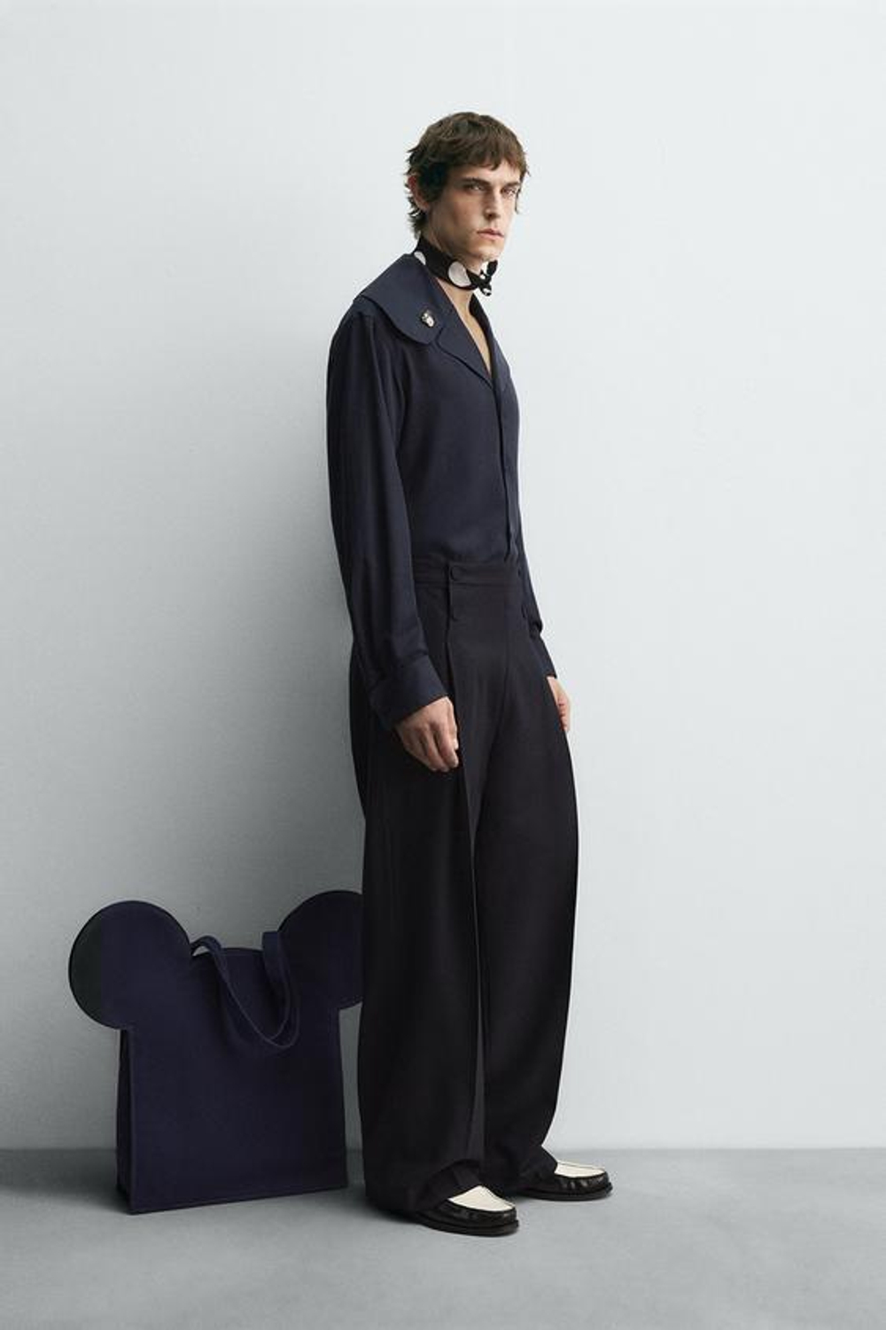 ZARA HARRY LAMBERT X DISNEY РУБАШКА ИЗ СТРУЯЩЕЙСЯ ТКАНИ С КРУГЛЫМ ВОРОТНИКОМ, СИНИЙ