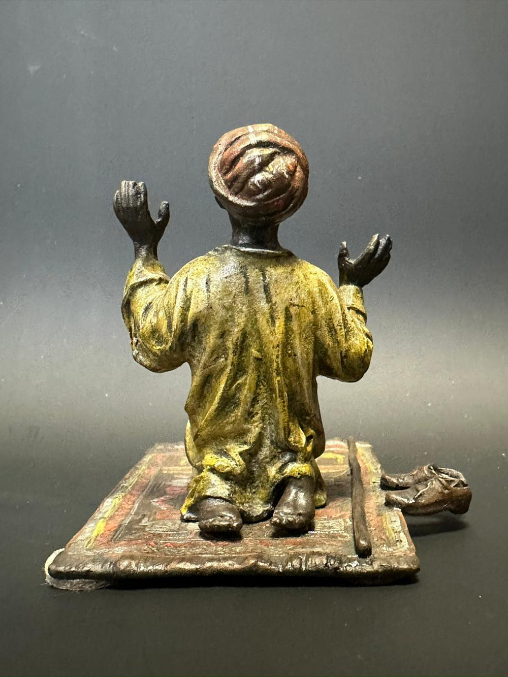 Бронзовая скульптура в стиле Венской бронзы «Вечерняя молитва»