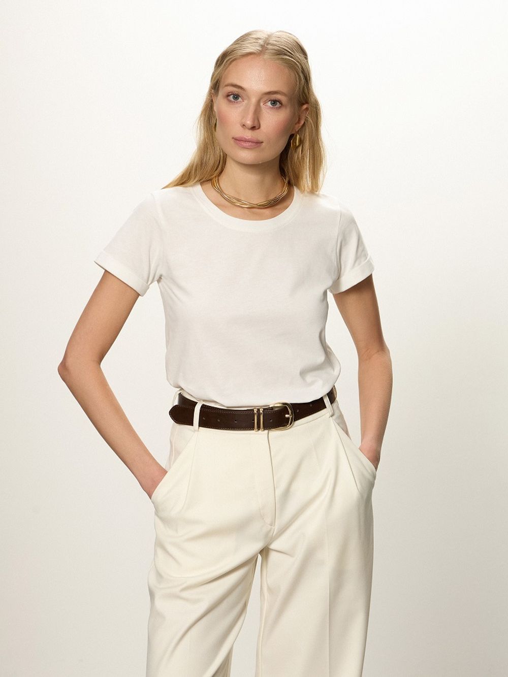 Футболка прямая белая ( Размер S)