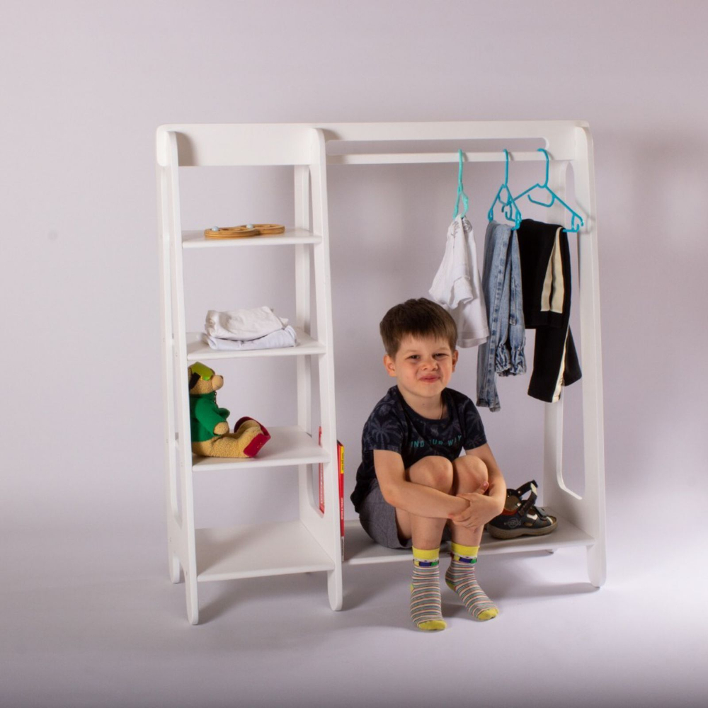 Шкаф-стеллаж детский по Монтессори