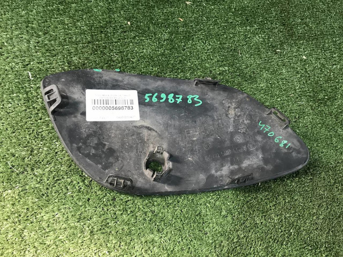 Накладка переднего бампера правая Mercedes GLC X253 (2015-2019)