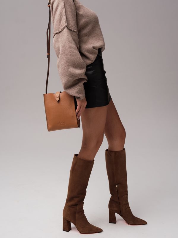 Женская кожаная сумка кросс-боди DBR 30919 коричневый лист