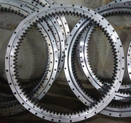 Поворотный круг CASE CX240B