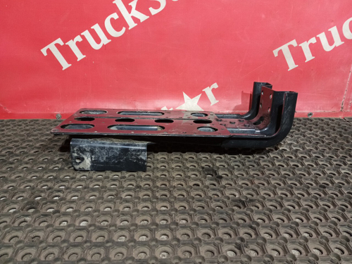 Кронштейн крыла переднего 2019г.