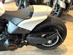 Harley-Davidson FXDR 114 (Белый)