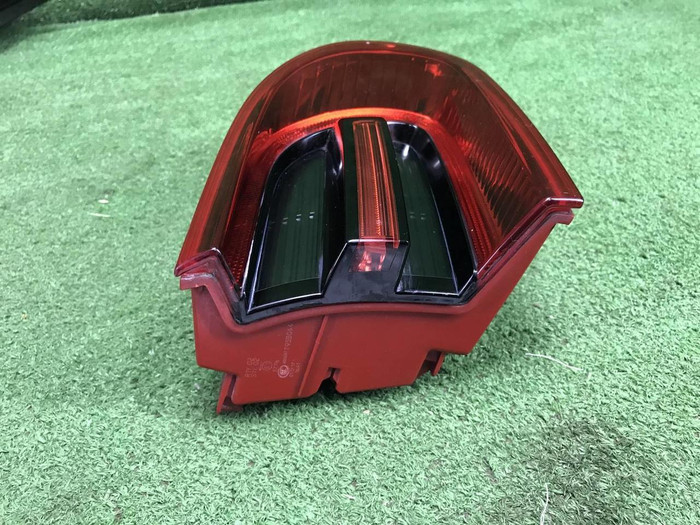 Фонарь левый внутренний Porsche Macan (2014-2018)