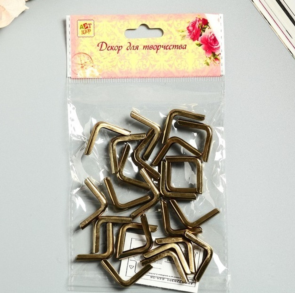 Уголок для альбома металл темное золото 2,2х3,2х0,5 см