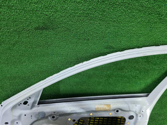 Дверь передняя правая Jaguar XE (2015-н.в.)