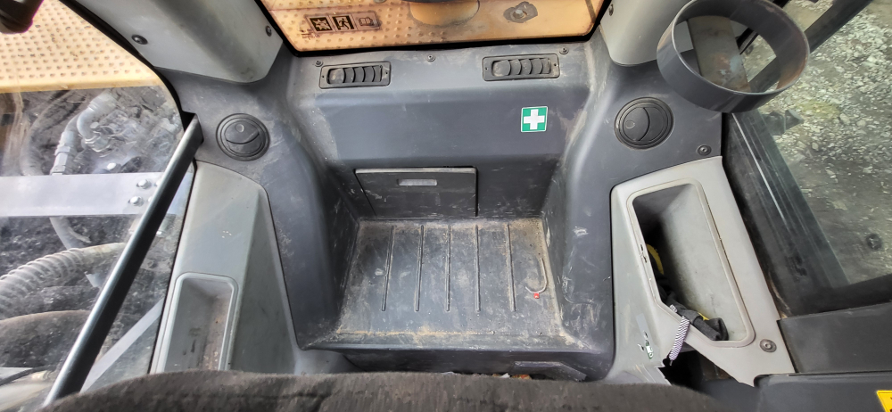 John Deere E330 Экскаватор E330LC (Дизельный, 9,0 л, 277 л.с., МТ)