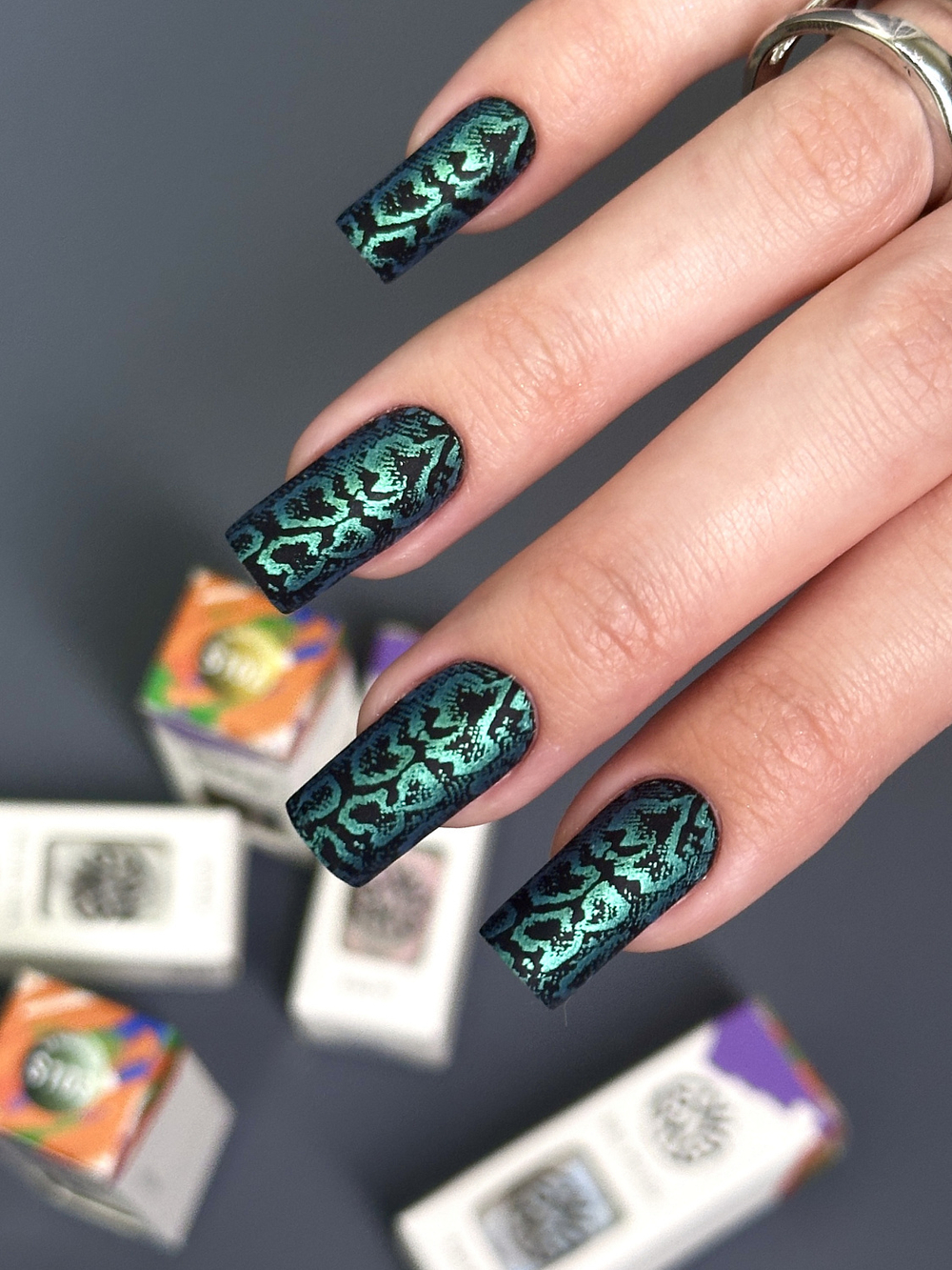 Swanky Stamping Лак для стемпинга S105 хамелеон мятный, 6м
