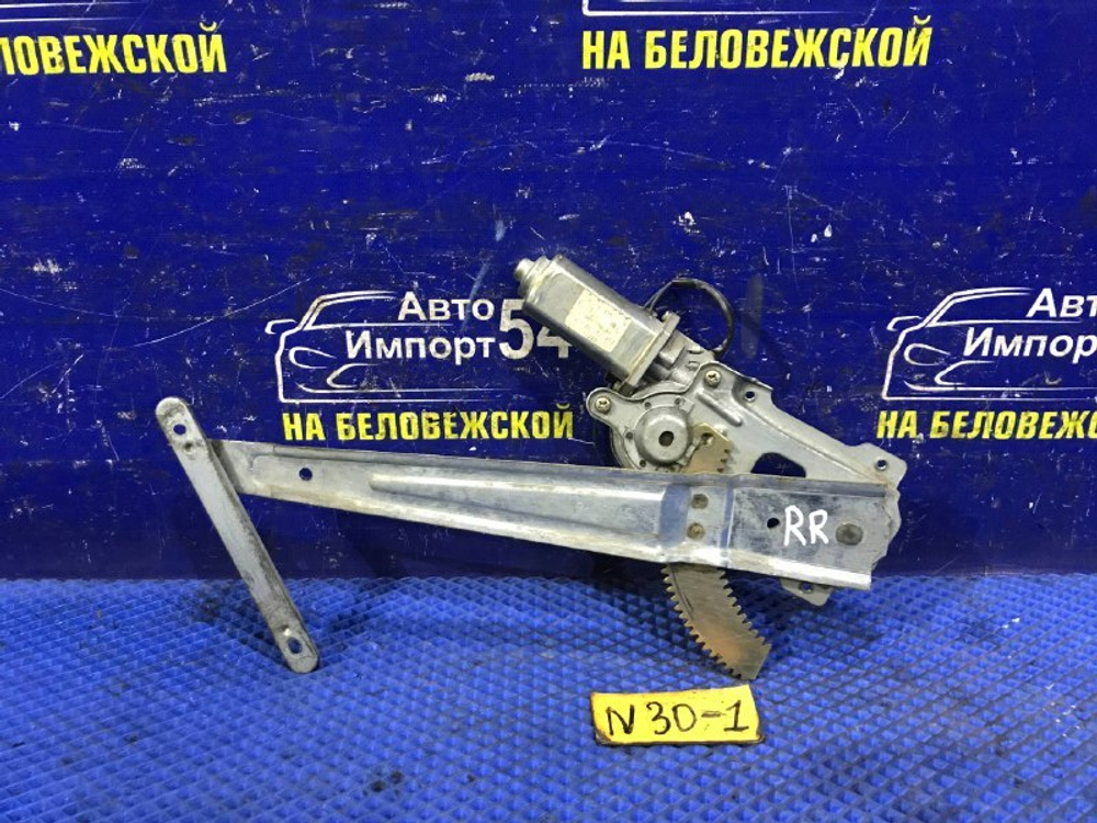 Стеклоподъемник задний правый NISSAN R’NESSA 1999