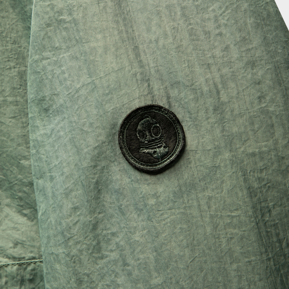 NLN_GMD_JCKT Metal Effect Green