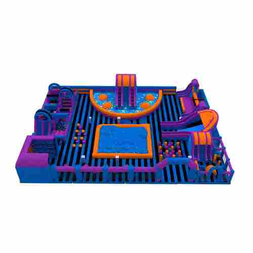 Надувной парк "Поле развлечений"