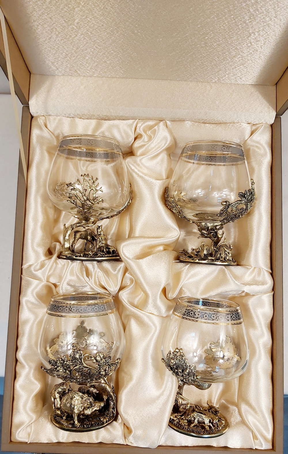 Набор из 4-х бокалов для коньяка "Охотничий" (подарочный футляр)
