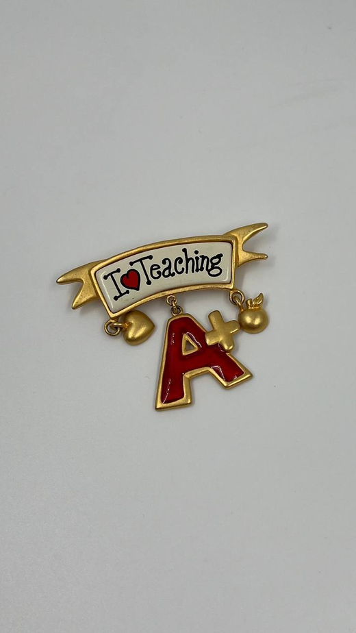 Брошь «I Love Teaching» Tona