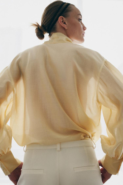 ZARA АТЛАСНАЯ РУБАШКА С ПЛАТКОМ — ZW COLLECTION, ЯИЧНО-ЖЕЛТЫЙ