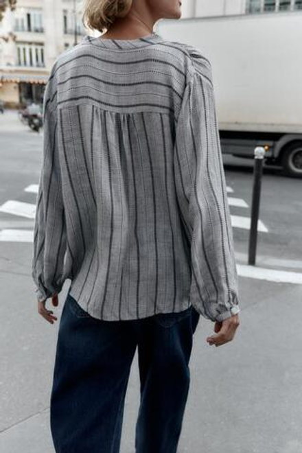 ZARA БЛУЗА В ПОЛОСКУ ИЗ ТКАНИ, СЕРЫЙ МЕЛАНЖ