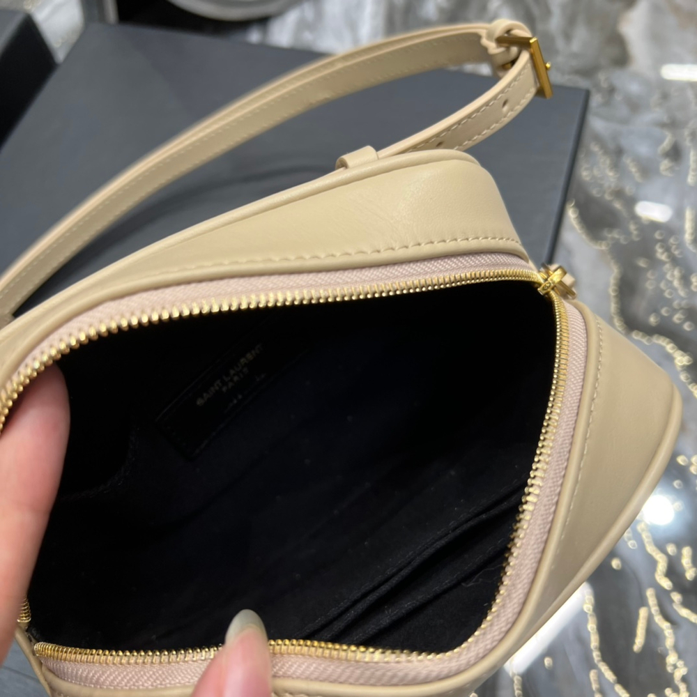 Saint Laurent Lou Belt Bag