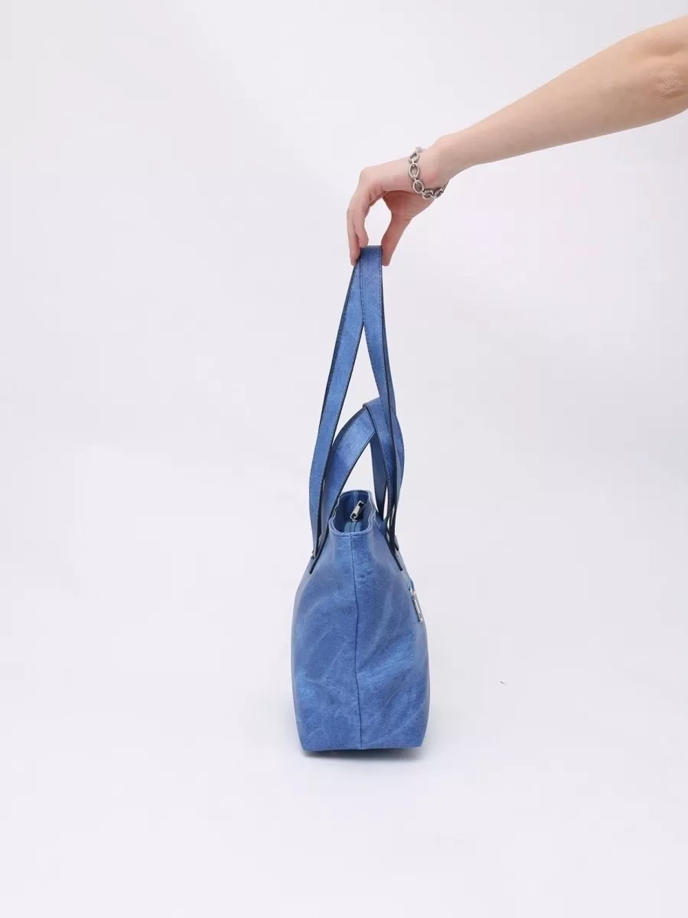 сумка тоут через плечо средняя с двумя ручками