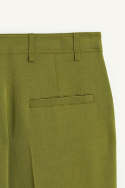 ZARA БРЮКИ СО СРЕДНЕЙ ТАЛИЕЙ С ВЫТАЧКАМИ, ЗЕЛЕНЫЙ