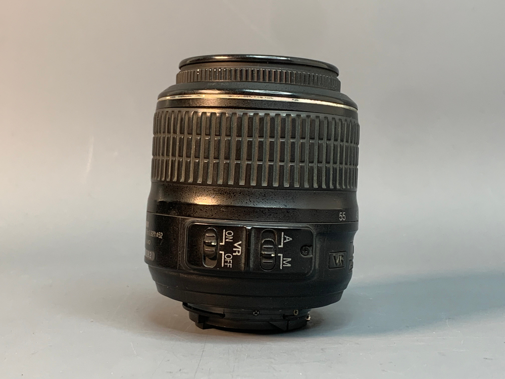 Nikon D5100 Kit 18-55mm 3.5-5.6G VR 149.000 кадров