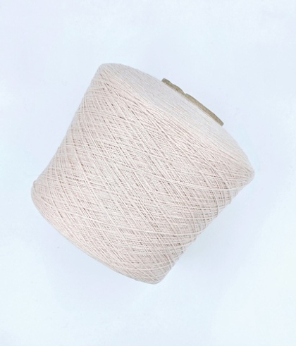 Loro Piana, Кашемир 50%, шелк 50%, 1350 м в 100 г, пудра