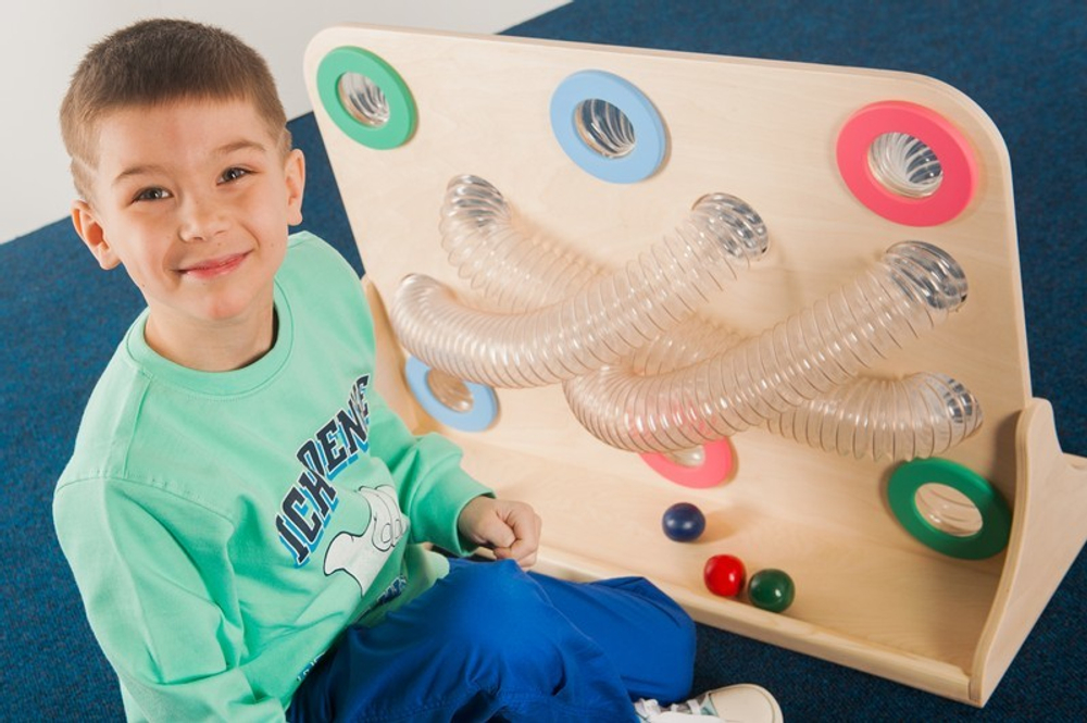 Настольный лабиринт с трубкой горизонтальный