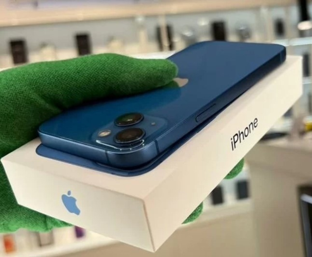 iPhone 13, 128 ГБ б/у