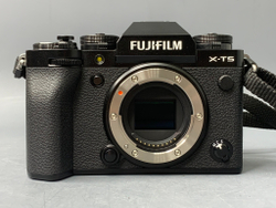 Fujifilm X-T5, 8900 кадров пробега.