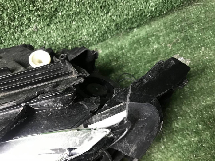 Битая Фара левая Mercedes GLC X254 (2022-н.в.) LED