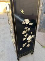 Шкаф в стиле шинуазри