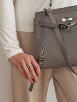 БРЕЛОК CHARM 01 EPSOM GREY