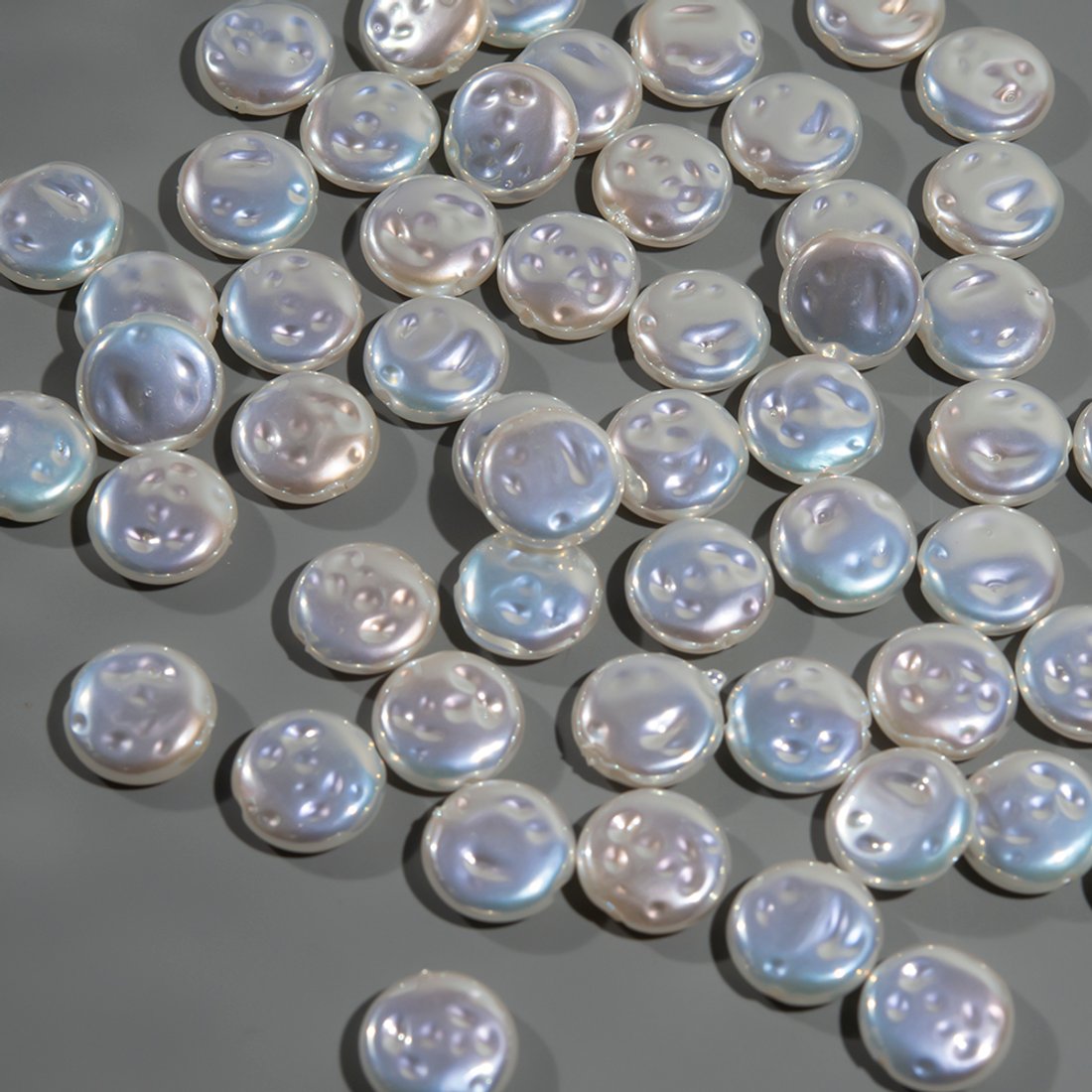 Бусина-жемчужина с яркими переливами в форме монетки, 12мм