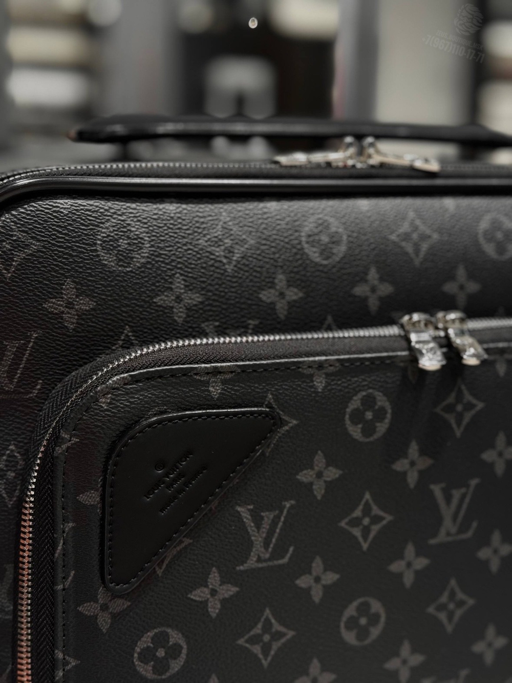 Дорожный чемодан Louis Vuitton