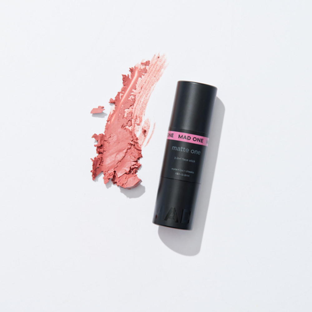 MAD ONE Мультифукциональный стик для лица 3-in-1 face stick eyes + lips + cheeks dusty rose 33г