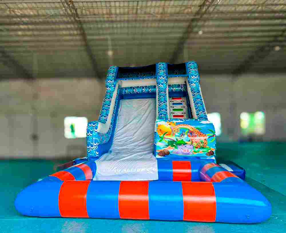 Надувной водный батут-горка с бассейном «Зверопой», размер 9*4*4,5 м