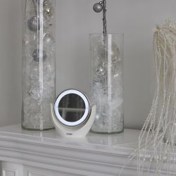 TLD-592 White-LED-13Lm-6000K-3АА Настольный светильник зеркало. На батарейках 3AAне в-к. Сенсорный выключатель. Белый. ТМ Uniel