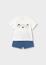 футболка с шортами