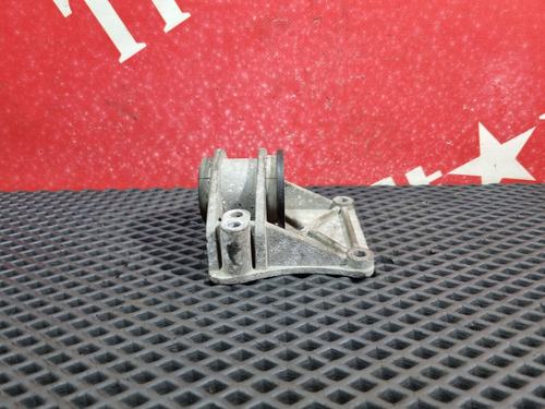 Кронштейн радиатора