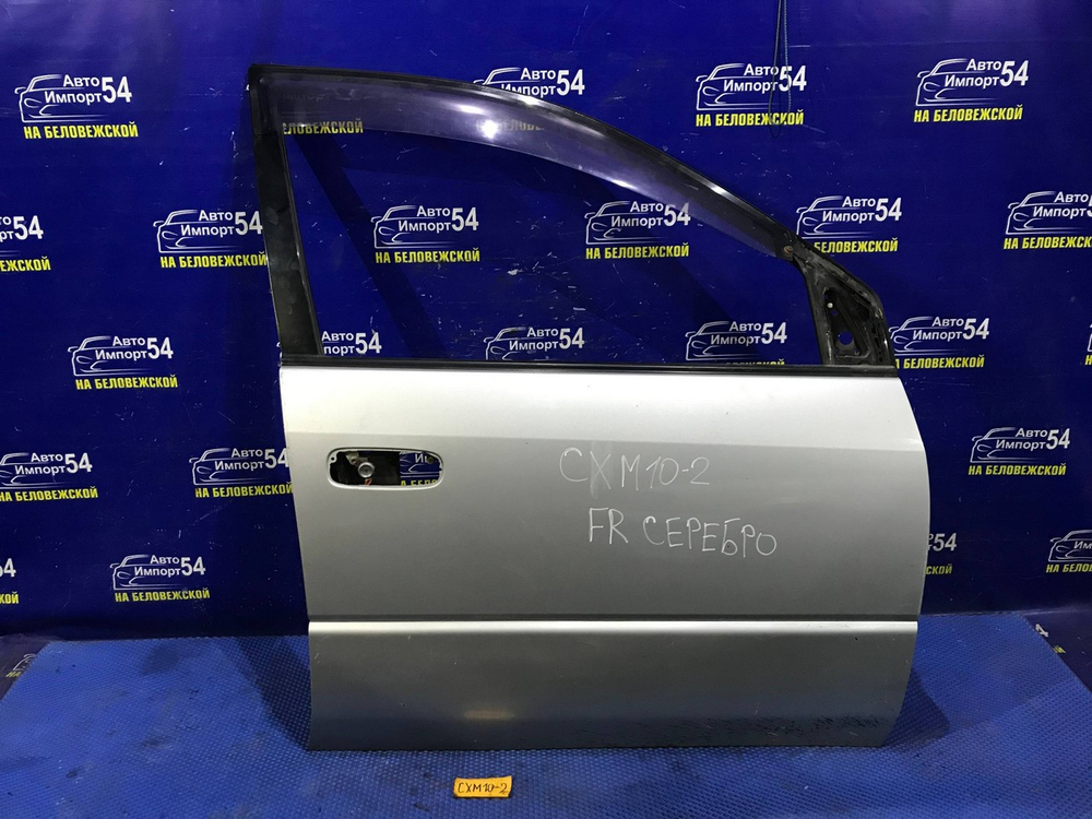 Дверь передняя правая TOYOTA IPSUM 1997