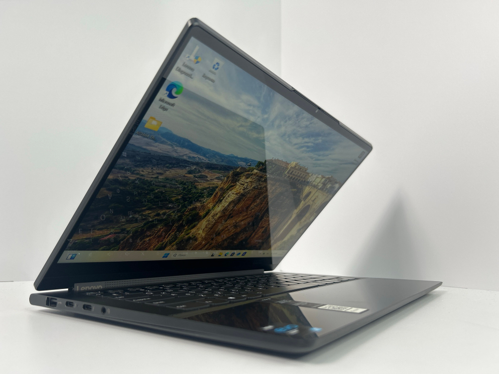 Ноутбук Lenovo Yoga 9i 14ITL5 (82BG005WRU) 14"/Intel Core i7-1185G7/RAM 16GB/SSD 512GB/Intel Iris Xe Graphics/1920x1080/IPS/Windows11/Подсветка кл-ры: LED/черный. Состояние: B1
