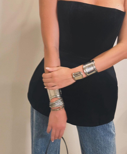 Корсет с баской из бархата