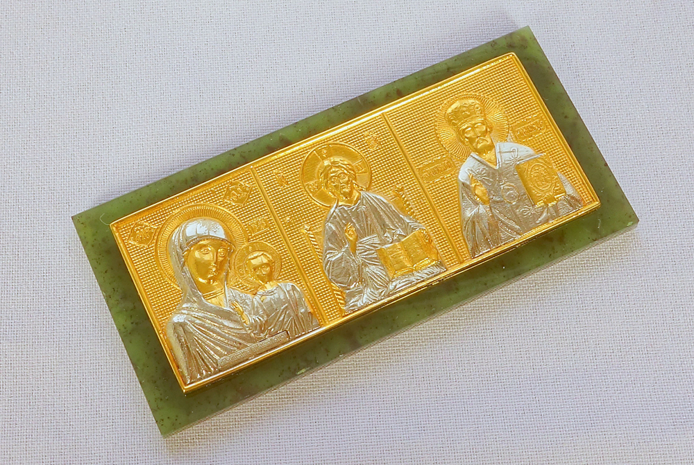 Триптих на нефрите